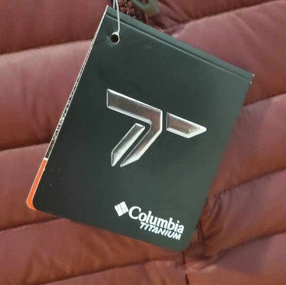 WMNS Columbia Titanium Alpha Trail Down Hooded Jacket Omni Heat 3D - Picture 3 of 8